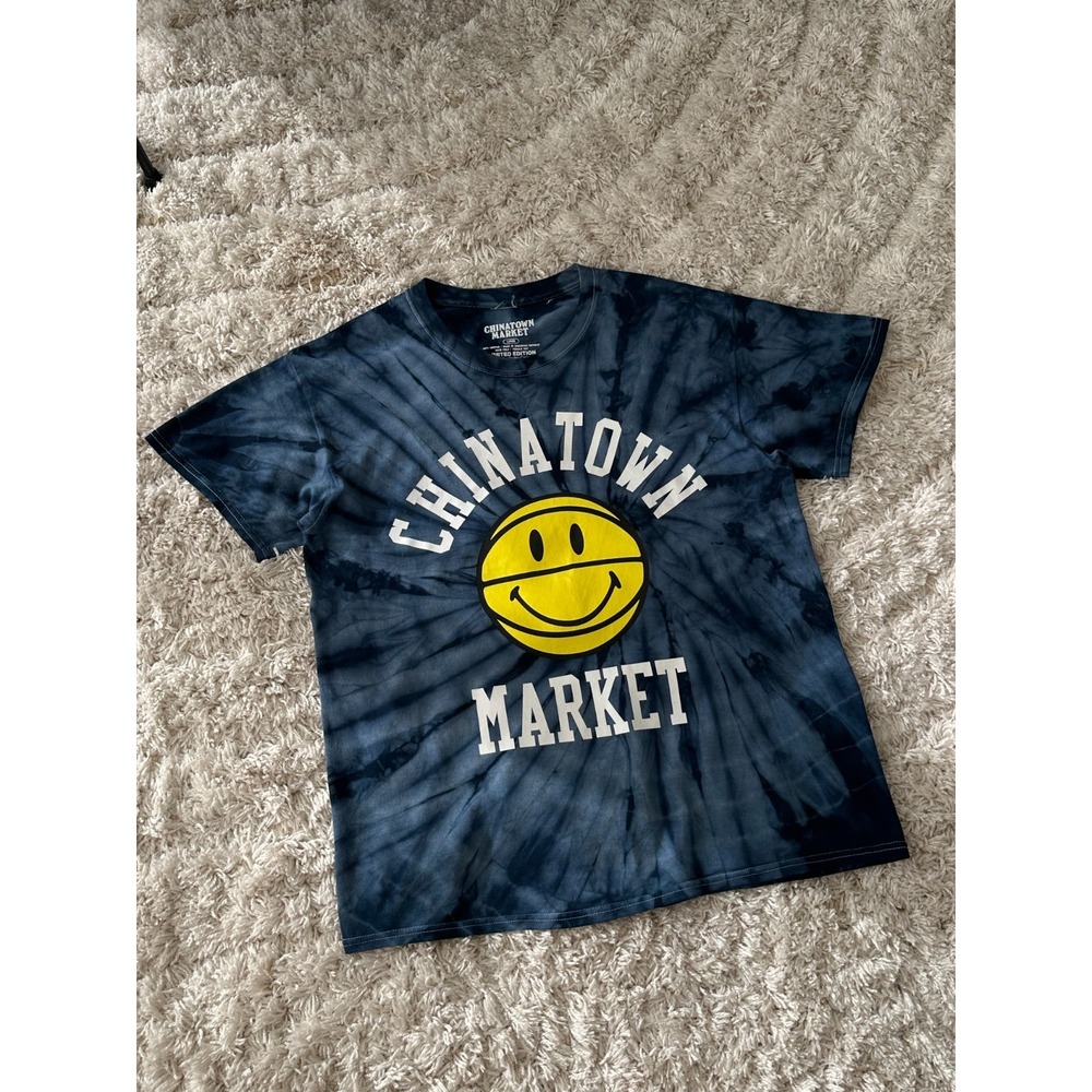 Chinatown Market Shirt Men Large Blue Spell Out Tie-Dye Graphic Tee Short Sleeve